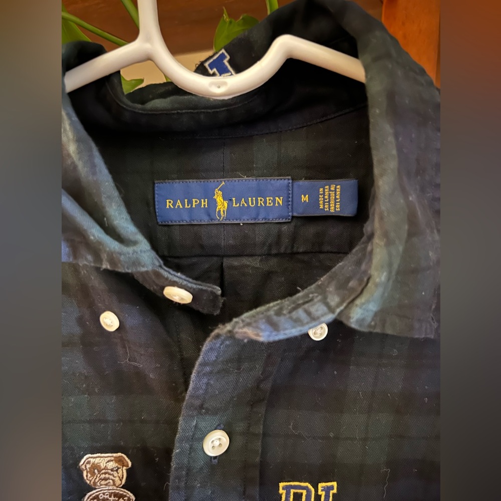 Ralph Lauren logo button down - Picture 2 of 3